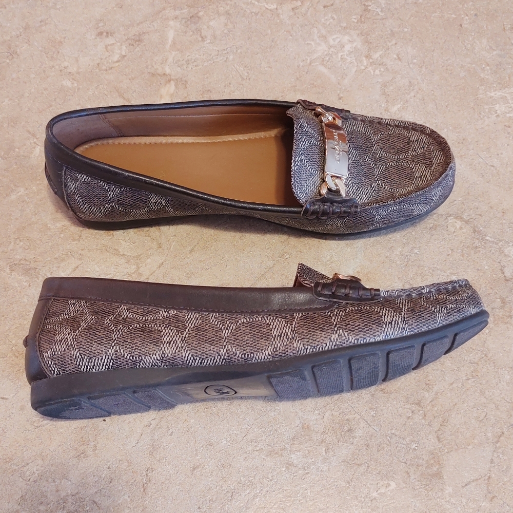 Coach 'Olive' brown signature print leather slip on loafers - Picture 7 of 14